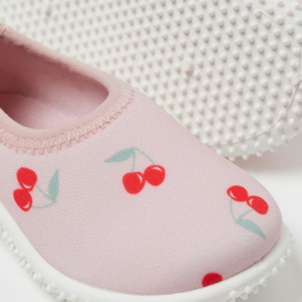 H&M Toddler Water Shoes Size 6 BRAND NEW